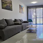 Valley 1 *