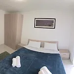 Valley 1