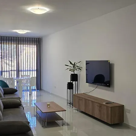 Valley 1 * Zebbug (Gozo)